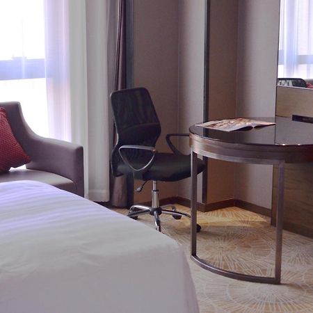 The Qube Hotel Shanghai Xinqiao Экстерьер фото